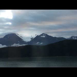 Meet your Posher, Tjong